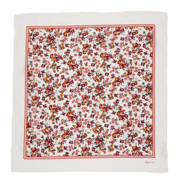 Sezane Accessories - SÉZANE
Silk Floral Print Scarf